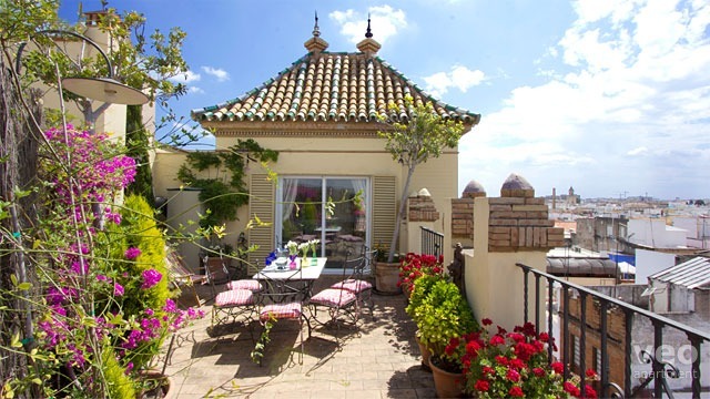 1-0504_macarena-seville-apartments-terrace-spain-01