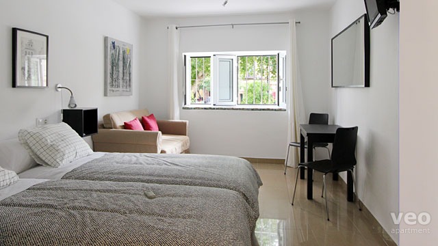 Rent vacation apartment in Seville Adolfo Rodríguez Jurado Street Seville