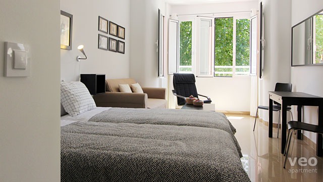 Rent vacation apartment in Seville Adolfo Rodríguez Jurado Street Seville