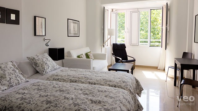 Rent vacation apartment in Seville Adolfo Rodríguez Jurado Street Seville