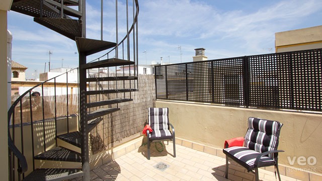 Rent vacation apartment in Seville Manuel Font de Anta Street Seville