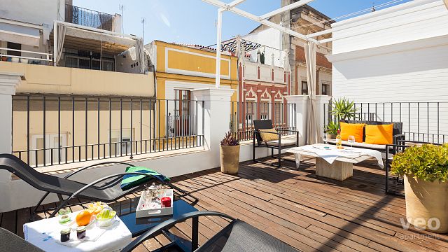 Rent vacation apartment in Seville Alhóndiga Street Seville