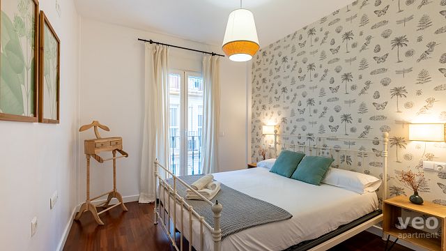Rent vacation apartment in Seville Alhóndiga Street Seville